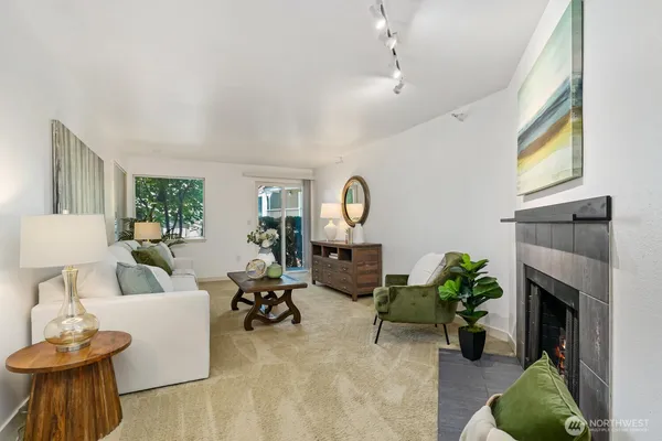 $420,000 | 700 Front Street South, Unit E 103, Issaquah, WA 98027