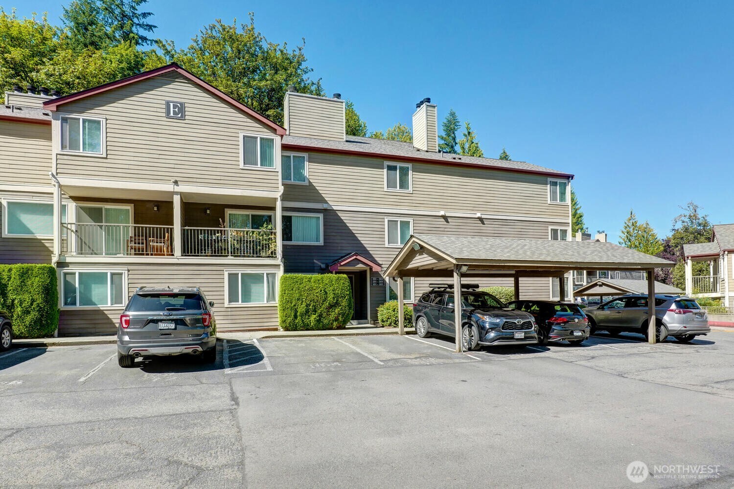 700 Front Street South, Unit E 103 Issaquah, WA 98027 - Photo 3 of 18