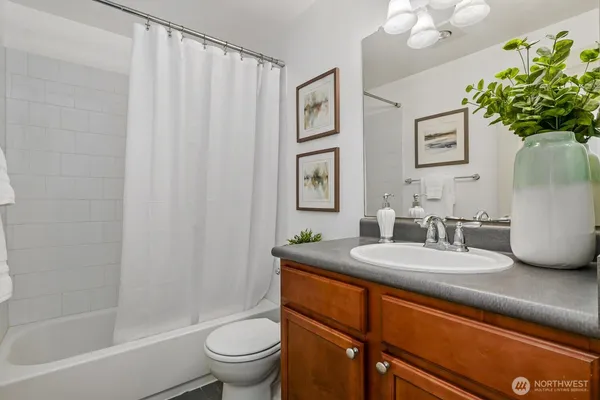 $420,000 | 700 Front Street South, Unit E 103, Issaquah, WA 98027