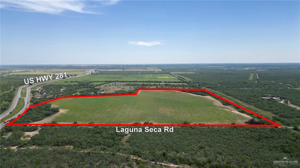 281 Laguna Seca Road South Edinburg, TX 78541 - Photo 2 of 12 a view of a outdoor space and entertaining space