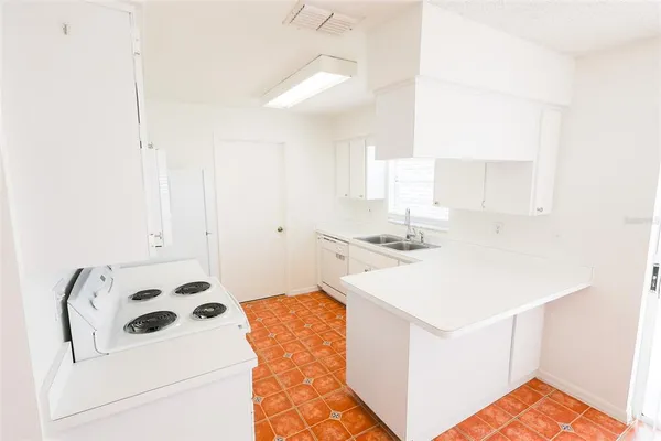 $1,585 | 918 Grape Avenue, St. Cloud, FL 34769