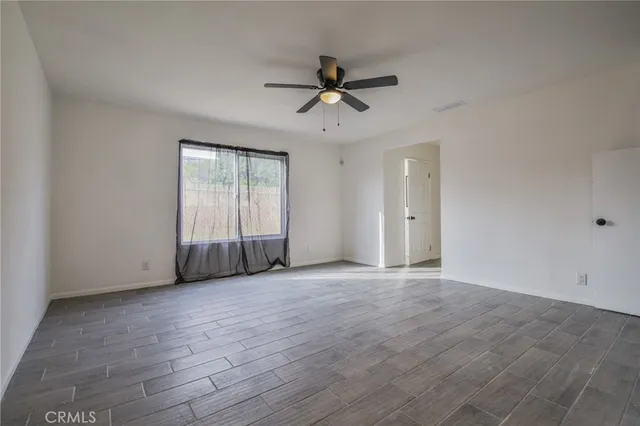 $669,900 | 1693 East 110th Street, Los Angeles, CA 90059