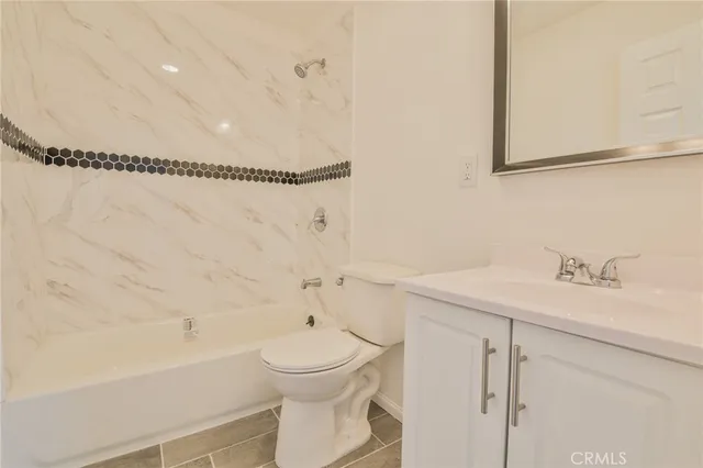 $669,900 | 1693 East 110th Street, Los Angeles, CA 90059