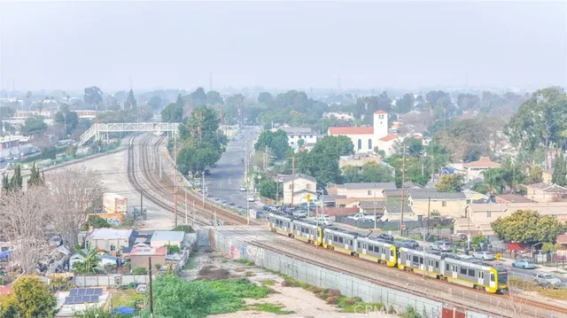 $669,900 | 1693 East 110th Street, Los Angeles, CA 90059