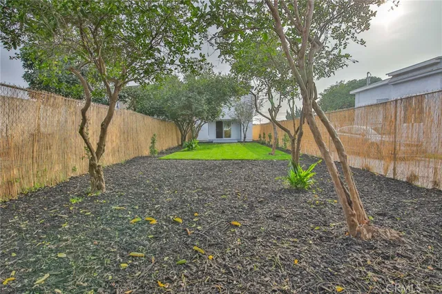 $669,900 | 1693 East 110th Street, Los Angeles, CA 90059