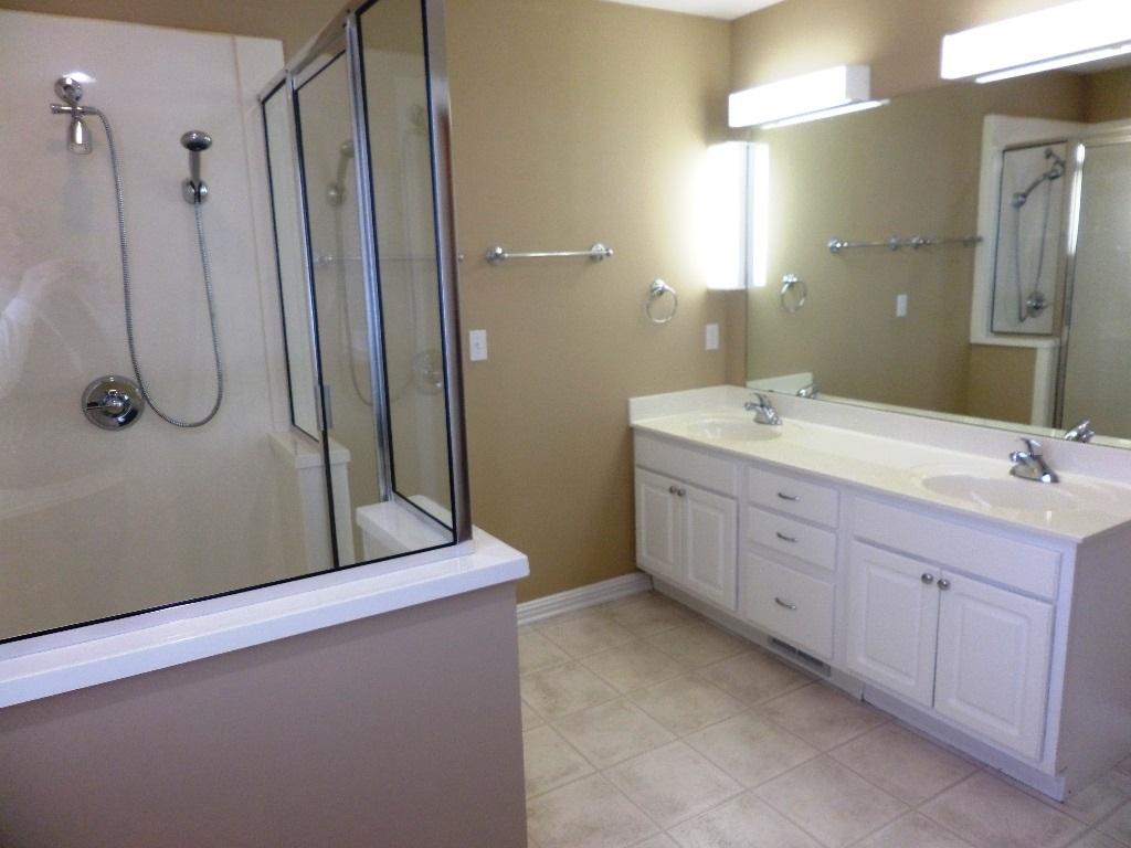 115 Graham Place Oak Ridge, TN 37830 - Photo 20 of 33 masterbath