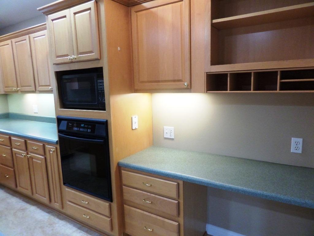 115 Graham Place Oak Ridge, TN 37830 - Photo 5 of 33 kitchen2
