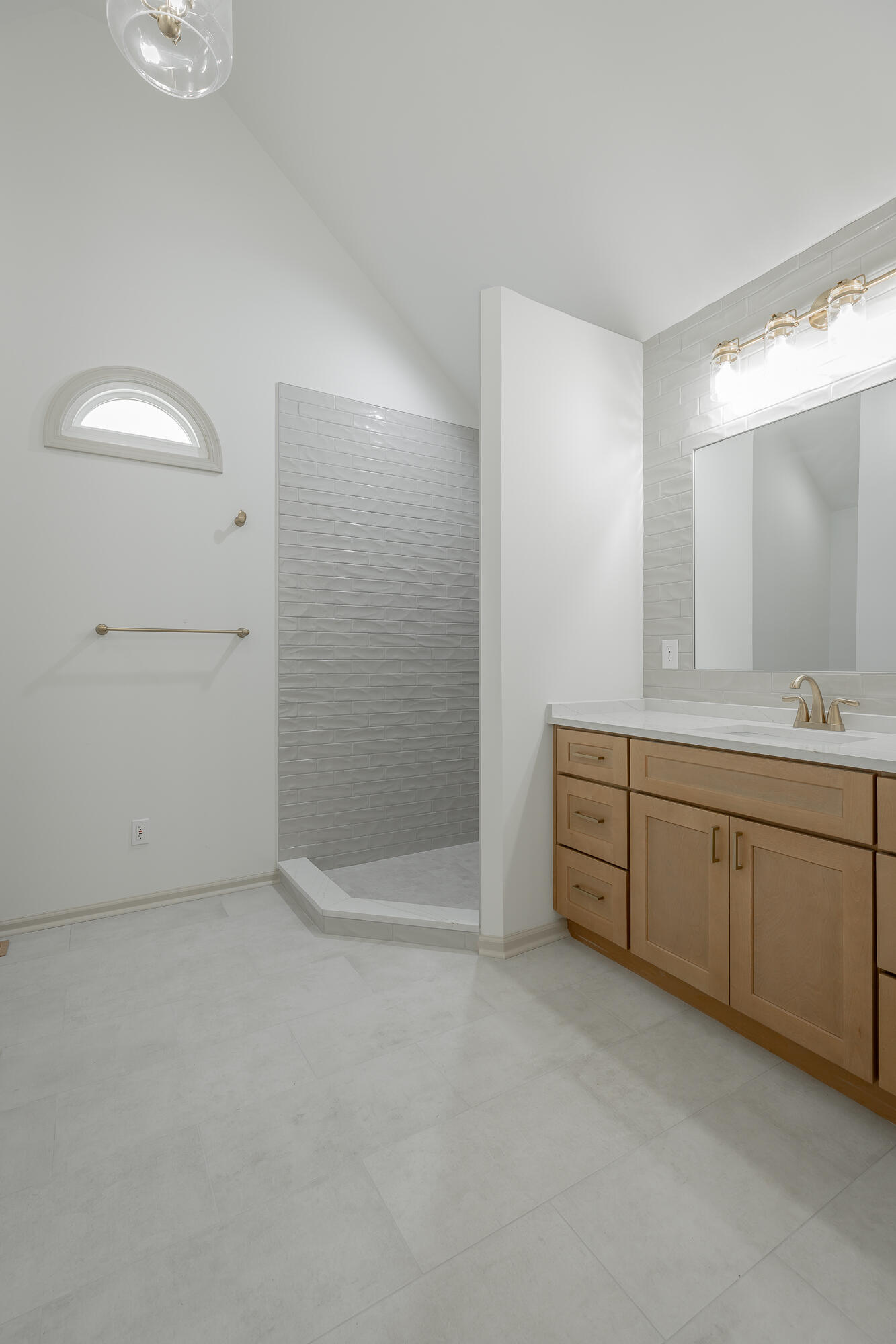 1618 Gunston Hall Road Hixson, TN 37343 - Photo 53 of 82 1618 Gunston Hall Road HD-44