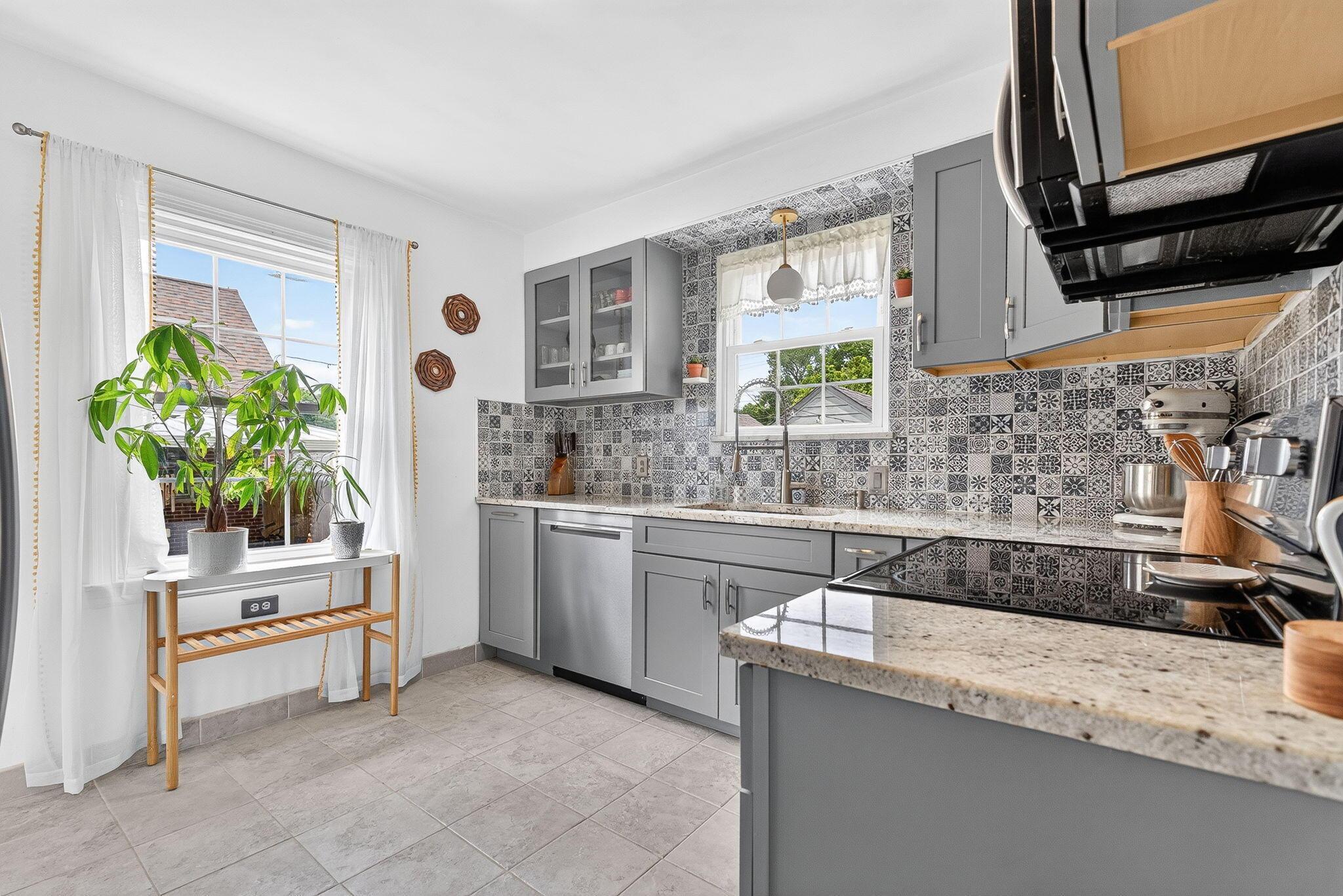 492 Wetmore Road Columbus, OH 43214 - Photo 21 of 55 Kitchen