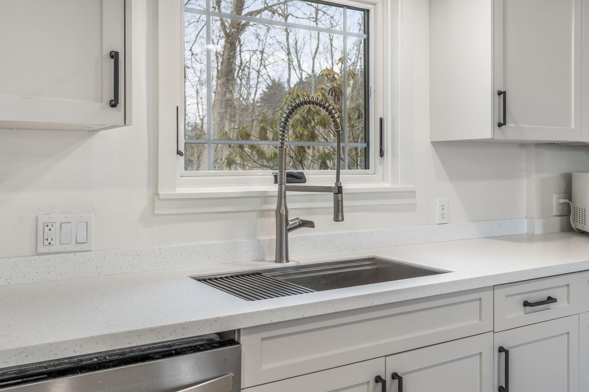 925 Main Road Holden, ME 04429 - Photo 5 of 63 8-web-or-mls-925-main-rd