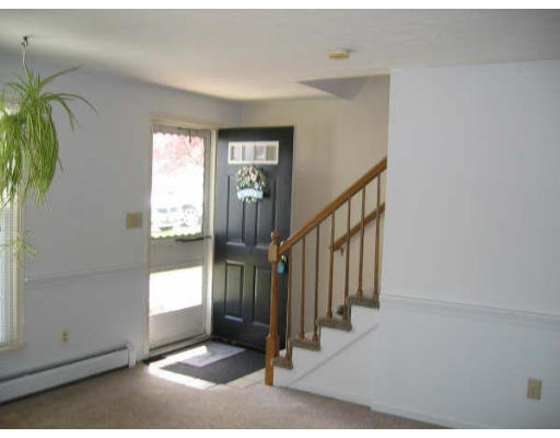 10-4 Tuck Farm Road, Unit 4 Auburn, MA 01501 - Photo 3 of 29 Gallery Image 3