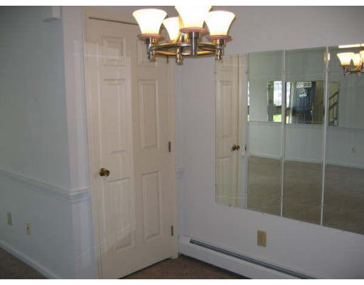 10-4 Tuck Farm Road, Unit 4 Auburn, MA 01501 - Photo 5 of 29 Gallery Image 5
