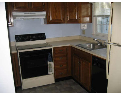 10-4 Tuck Farm Road, Unit 4 Auburn, MA 01501 - Photo 8 of 29 Gallery Image 8