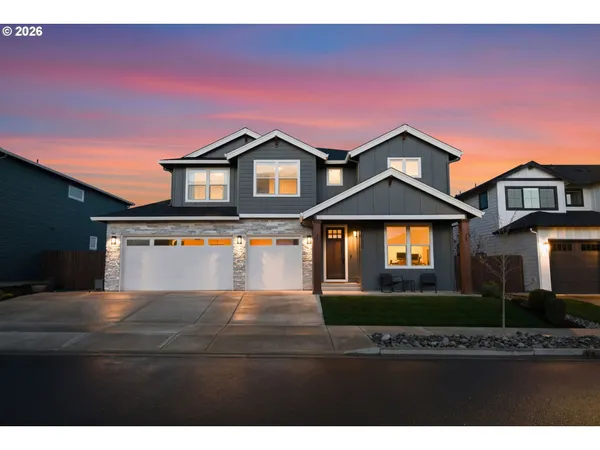 $950,000 | 1320 South 44th Avenue, Ridgefield, WA 98642