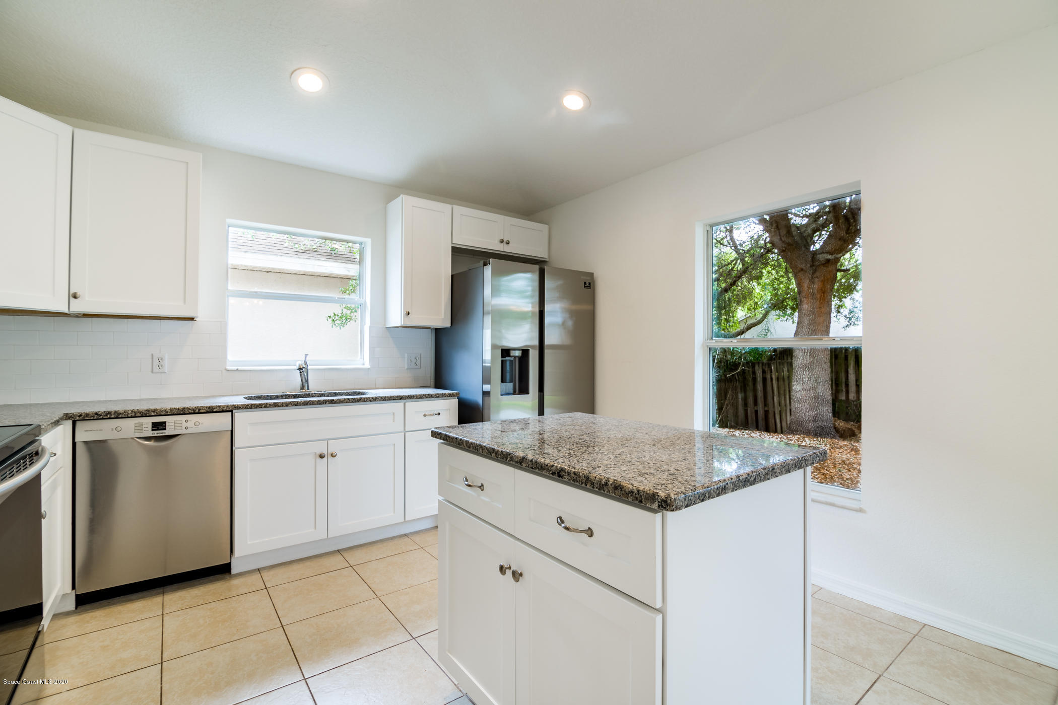 4800 Decatur Circle Melbourne, FL 32934 - Photo 5 of 16 19539228-5