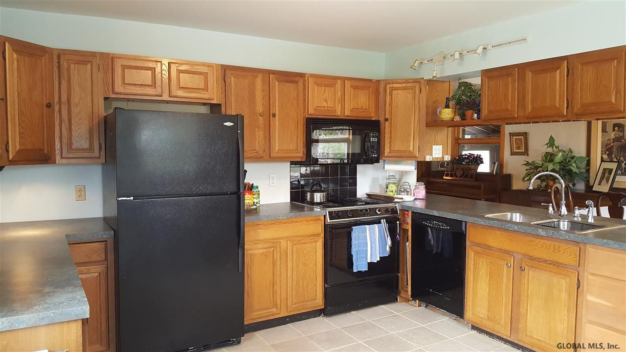 12 Weatherwax Road Poestenkill, NY 12198 - Photo 3 of 25 Photo 3