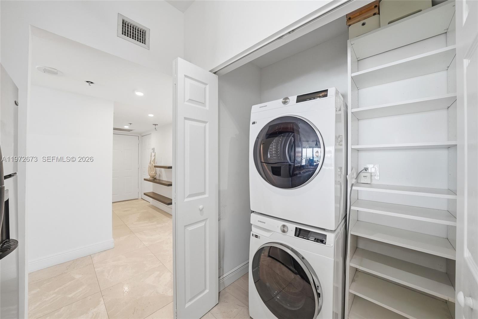 540 Brickell Key Drive, Unit 222 Miami, FL 33131 - Photo 23 of 24