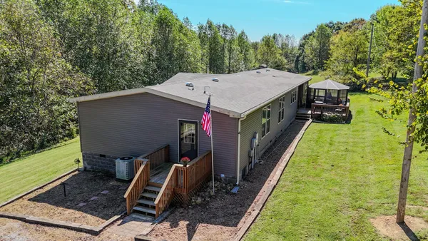 $425,000 | 137 Hawkins Road, Westmoreland, TN 37186