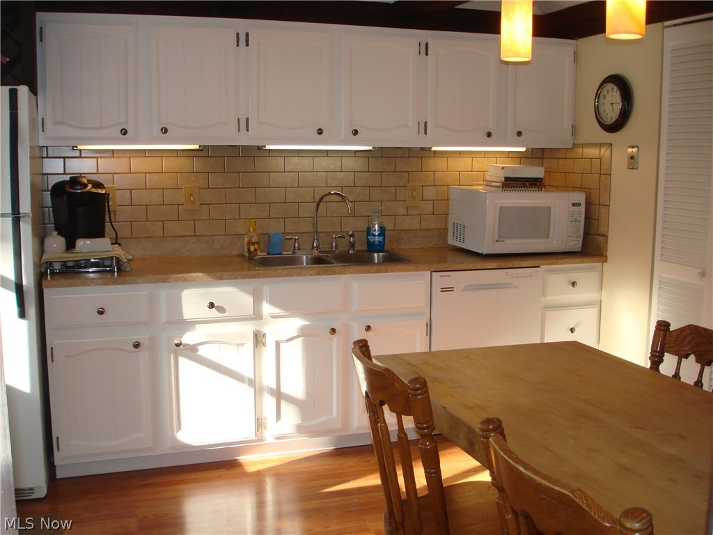 948 Som Center Road, Unit A4 Cleveland, OH 44143 - Photo 4 of 21 Gallery Image 4