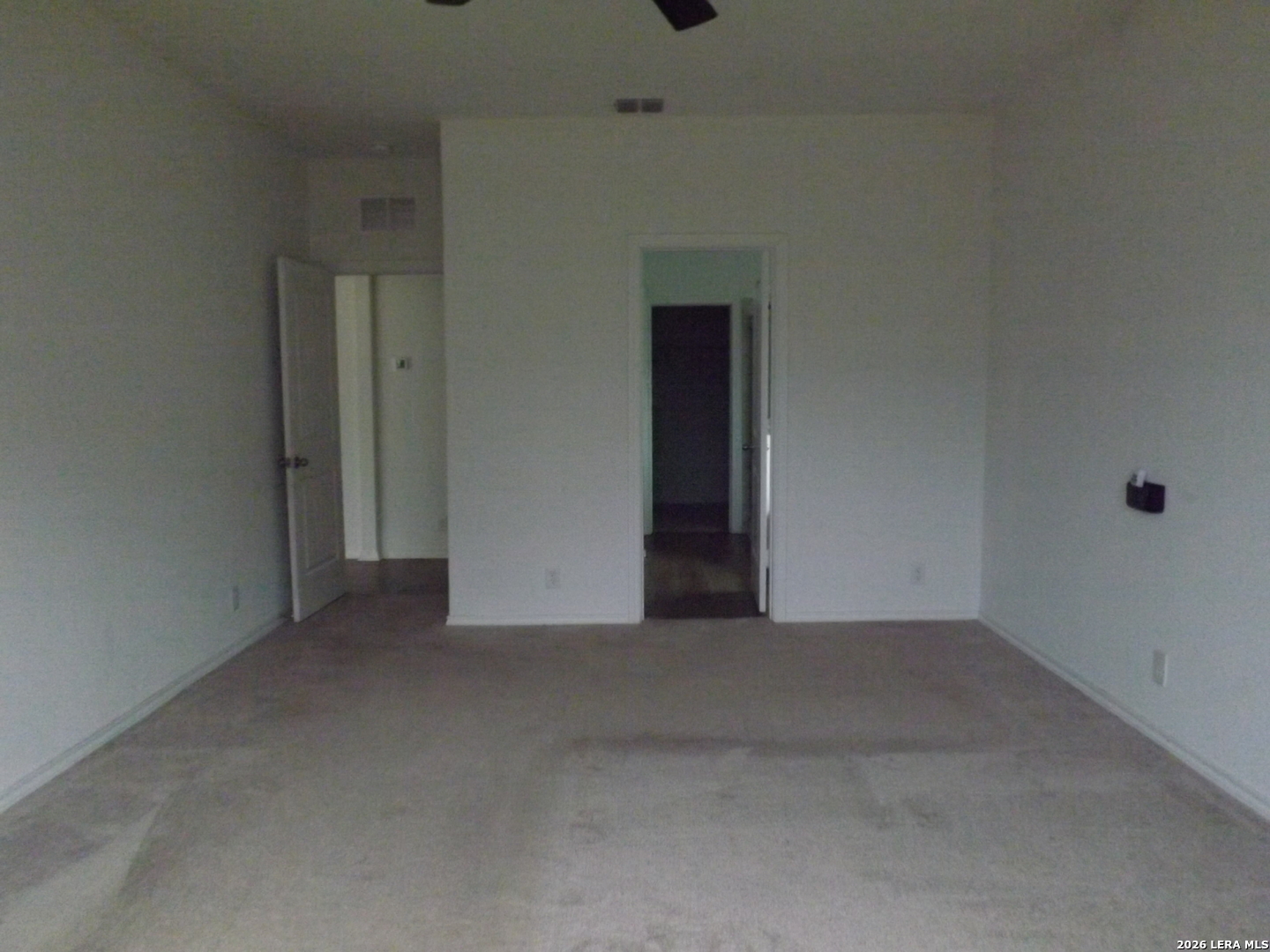 6835 Alaskan Wy. Converse, TX 78109 - Photo 6 of 22 a view of an empty room