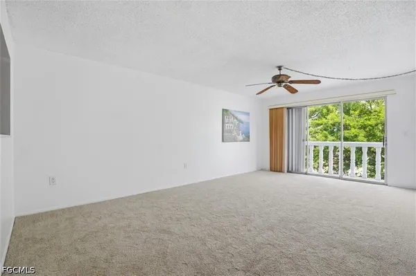 $1,000 | 3704 Broadway, Unit 310, Fort Myers, FL 33901