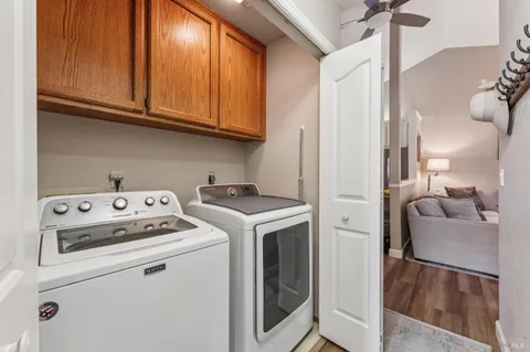 $719,000 | 1239 Herbazal Street, Sonoma, CA 95476