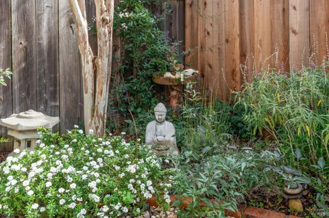 $719,000 | 1239 Herbazal Street, Sonoma, CA 95476