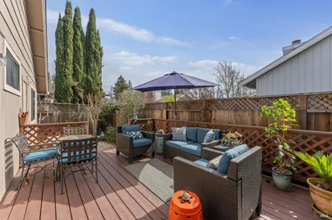 $719,000 | 1239 Herbazal Street, Sonoma, CA 95476