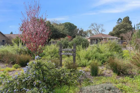 $719,000 | 1239 Herbazal Street, Sonoma, CA 95476