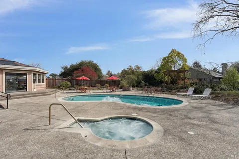 $719,000 | 1239 Herbazal Street, Sonoma, CA 95476