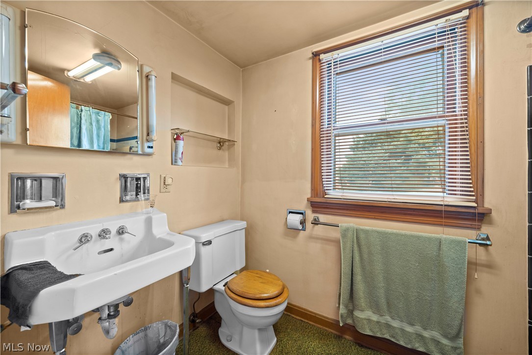 406 Root Road Lorain, OH 44052 - Photo 23 of 38