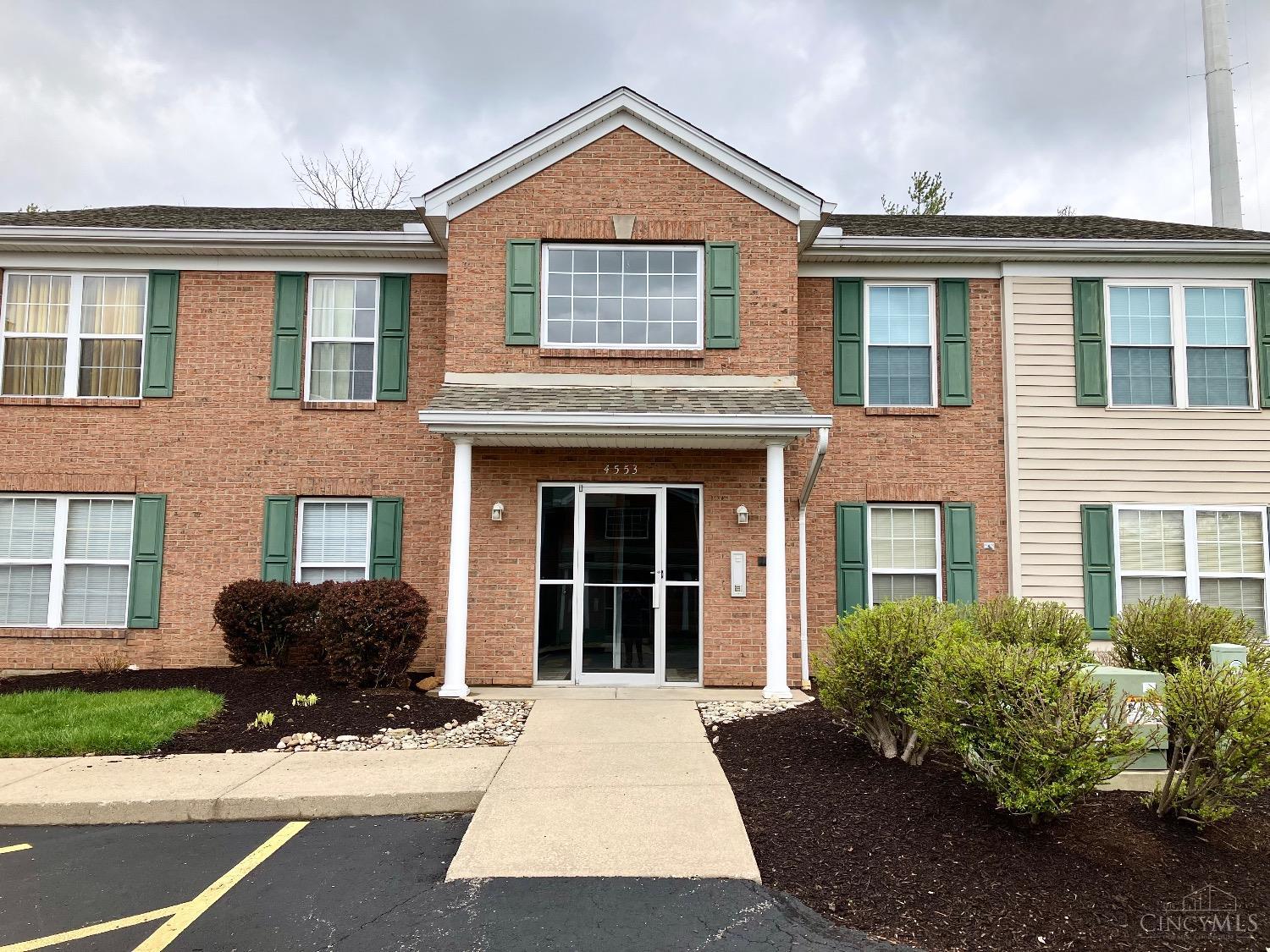 4553 Foley Road, Unit 4 Cincinnati, OH 45238 - Photo 1 of 16
