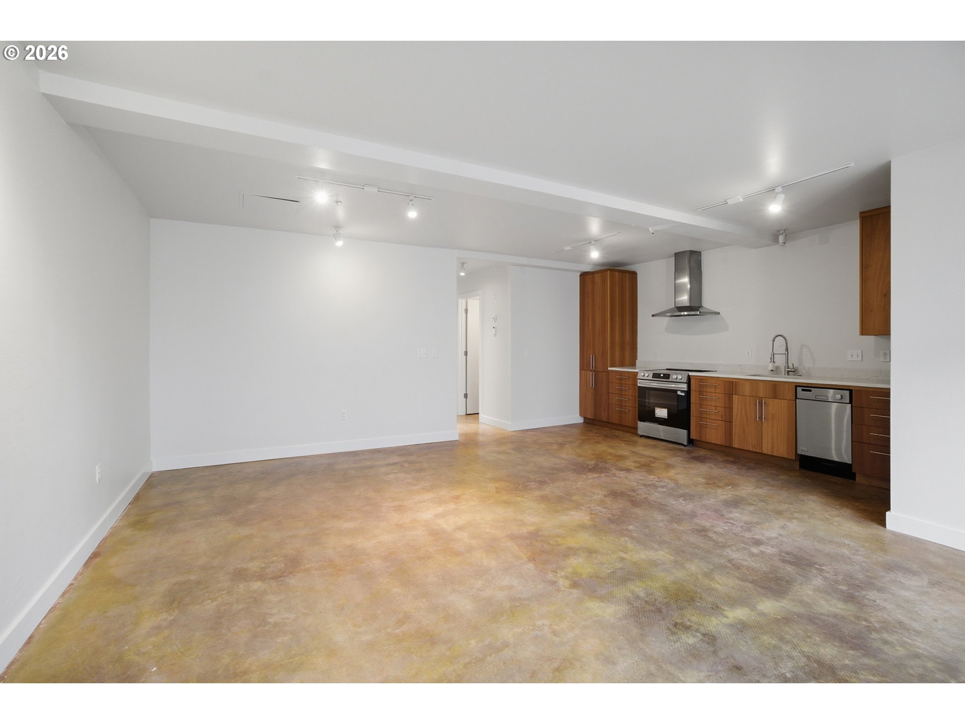 325 Northeast Graham Street, Unit 6 Portland, OR 97212 - Photo 12 of 30