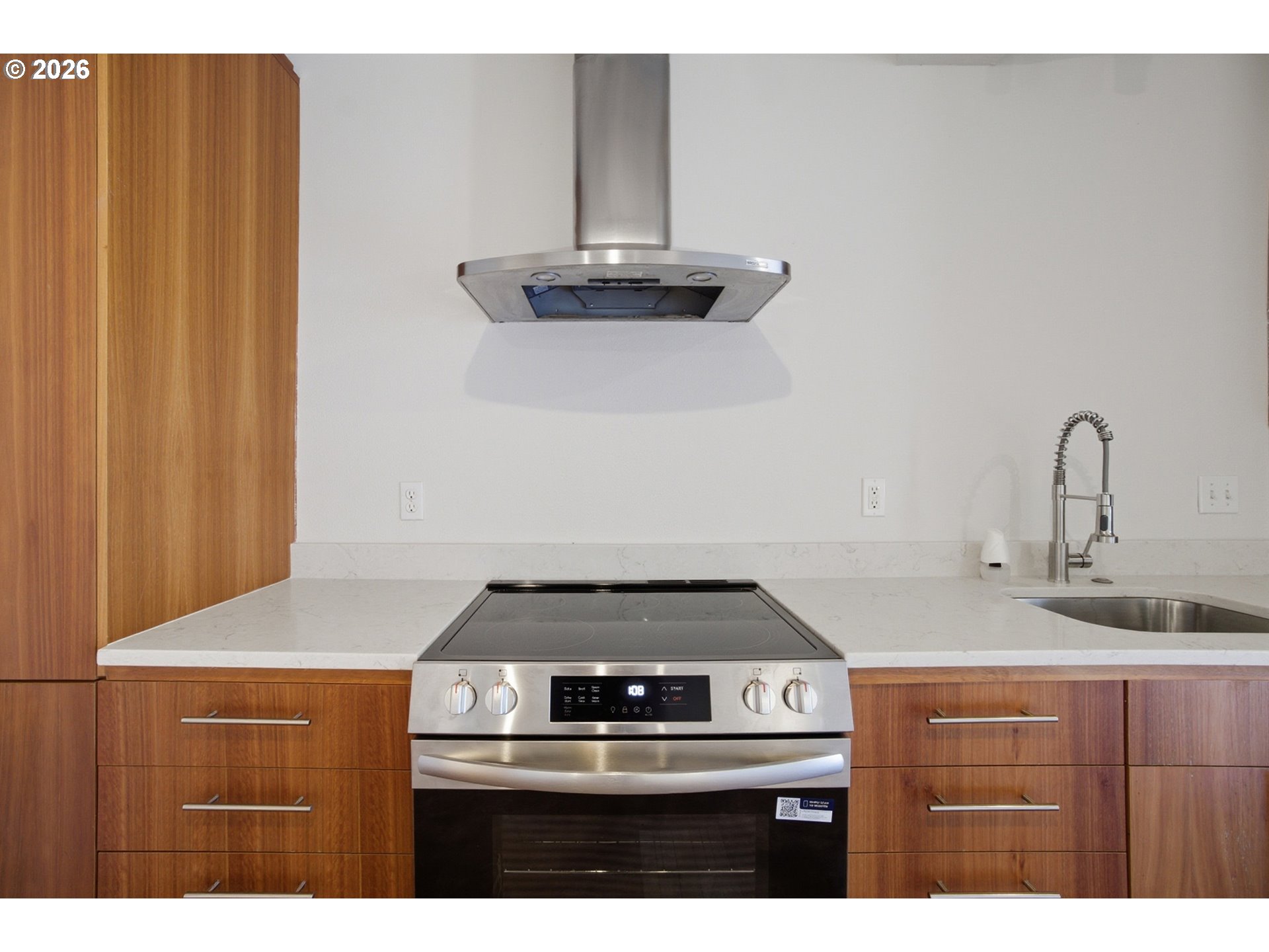 325 Northeast Graham Street, Unit 6 Portland, OR 97212 - Photo 16 of 30