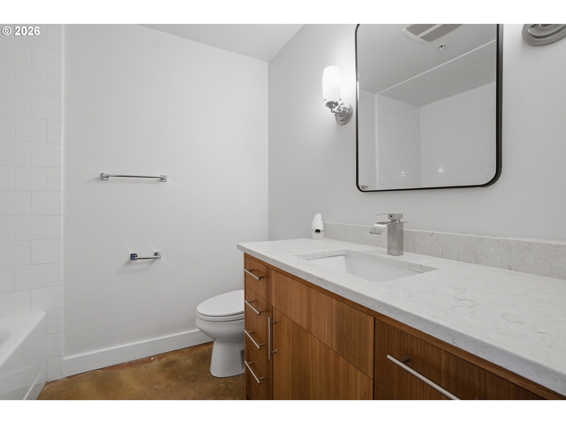 325 Northeast Graham Street, Unit 6 Portland, OR 97212 - Photo 20 of 30