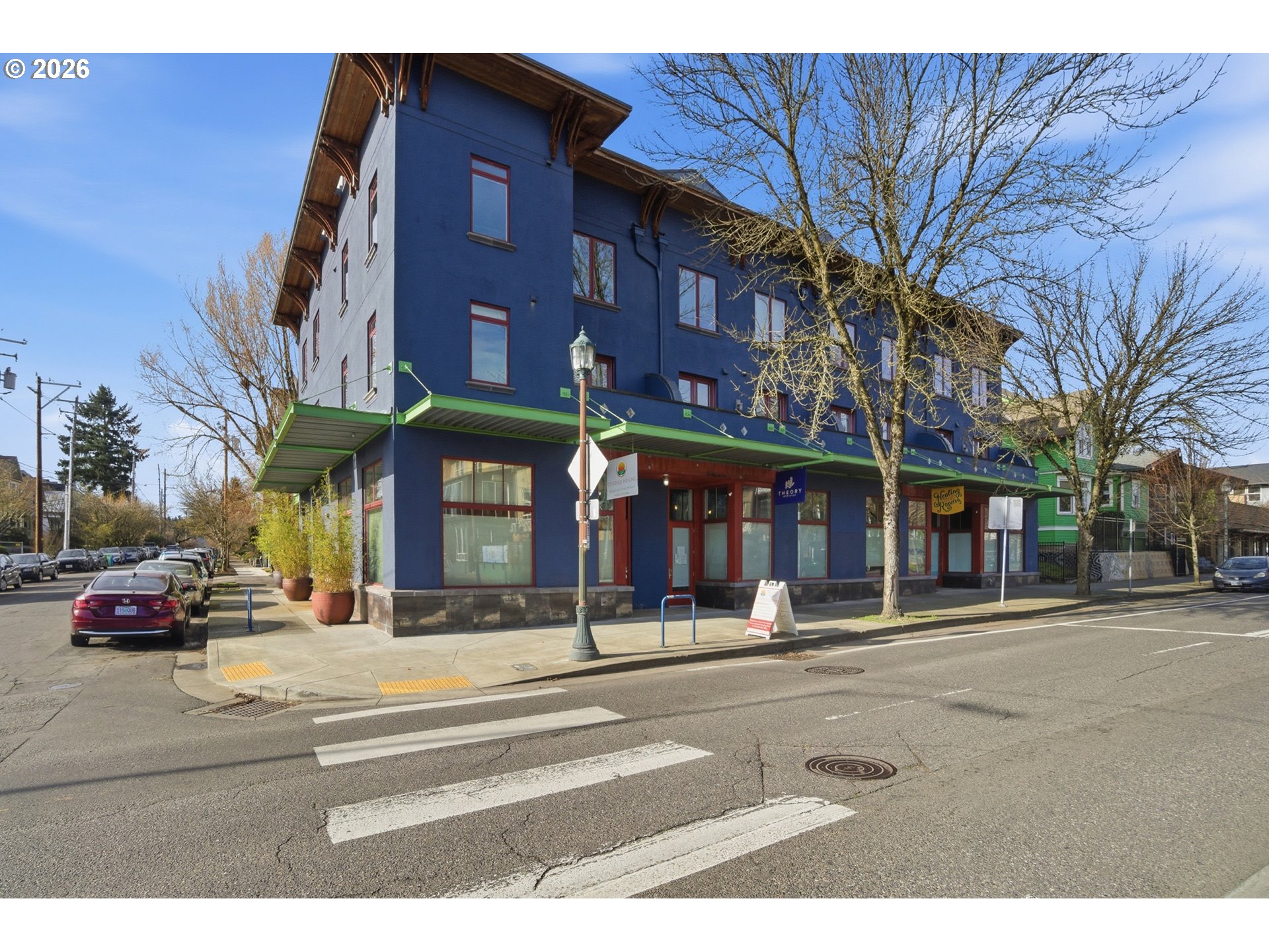 325 Northeast Graham Street, Unit 6 Portland, OR 97212 - Photo 2 of 30