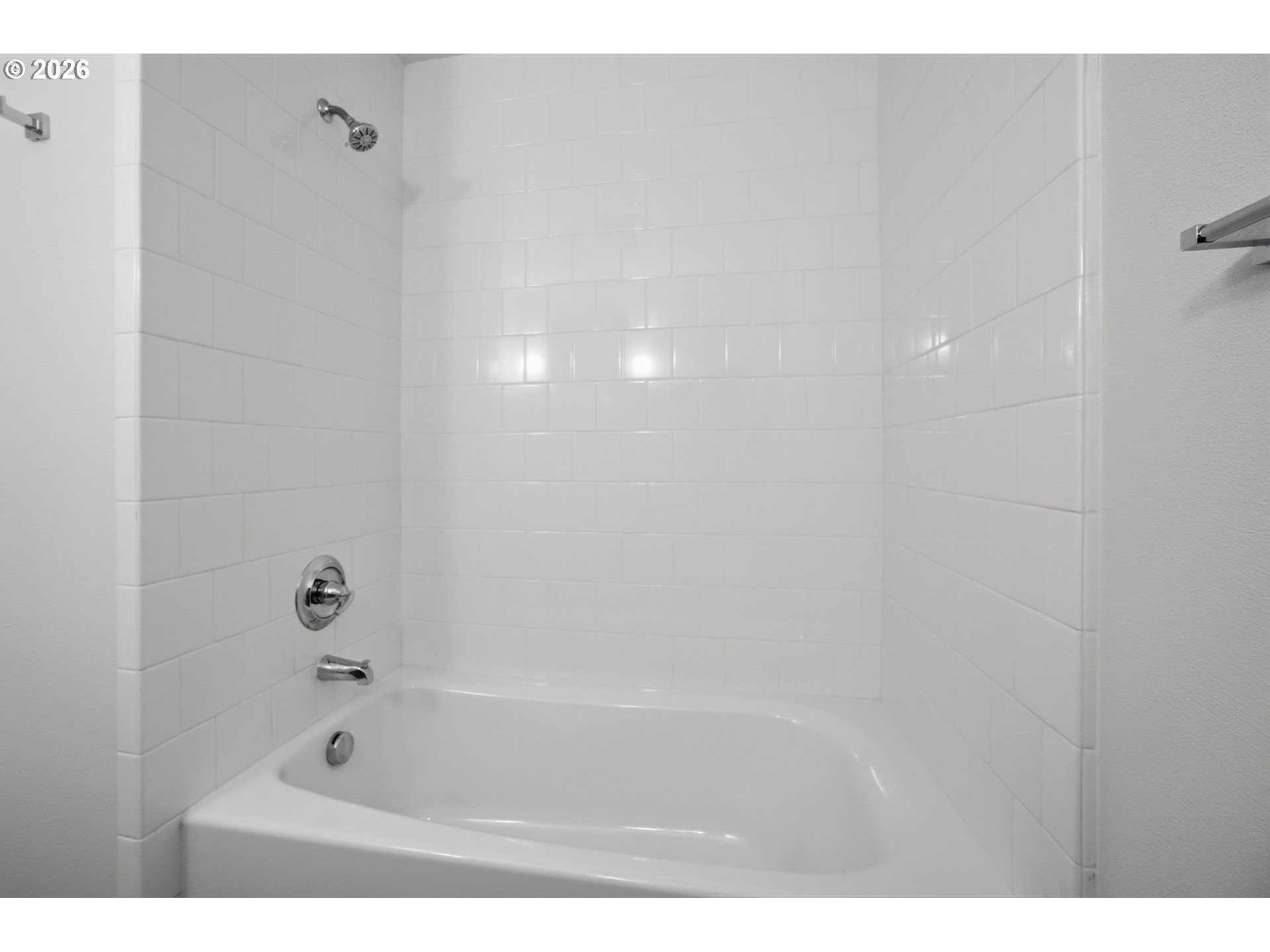 325 Northeast Graham Street, Unit 6 Portland, OR 97212 - Photo 21 of 30