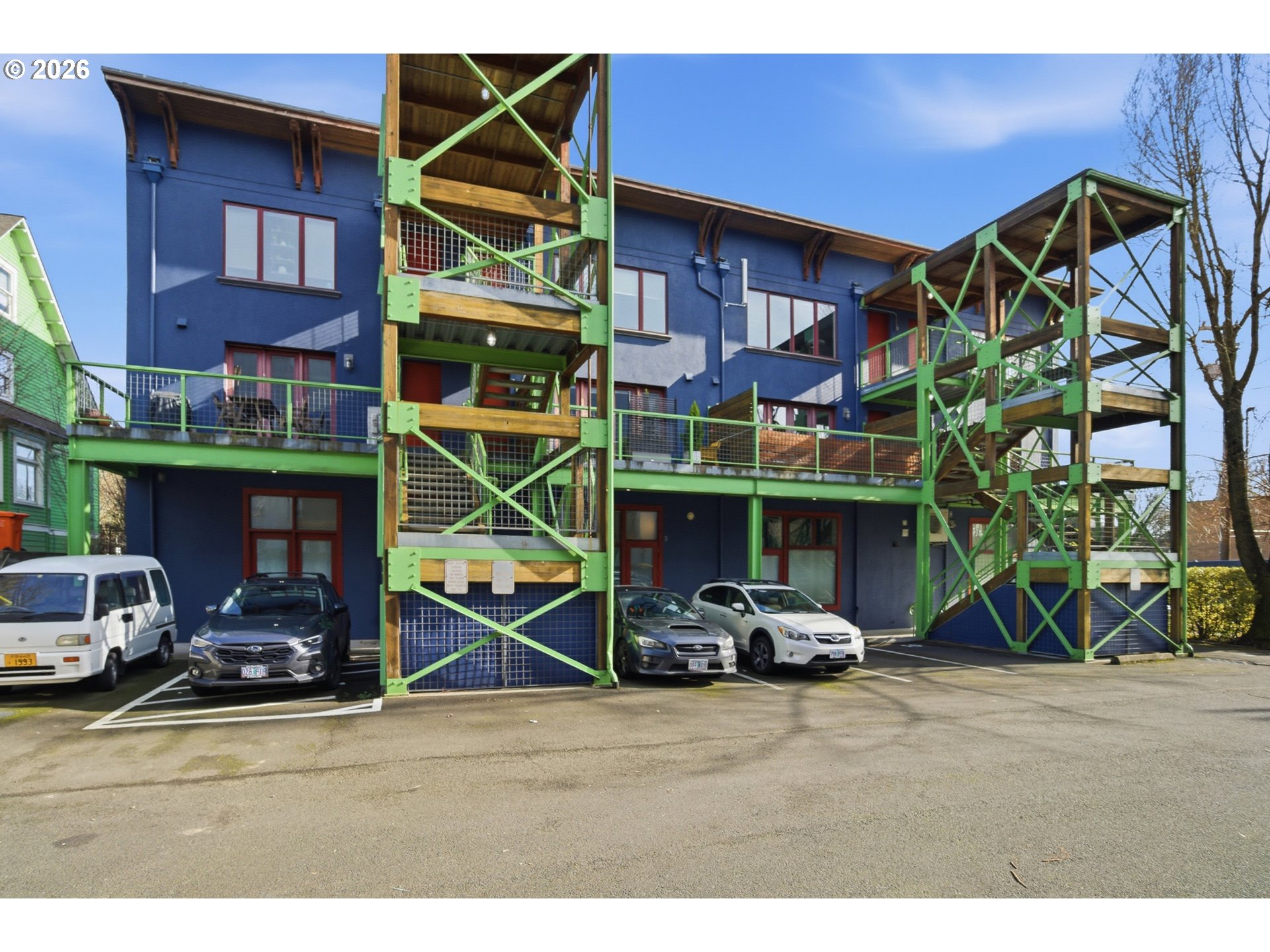325 Northeast Graham Street, Unit 6 Portland, OR 97212 - Photo 3 of 30