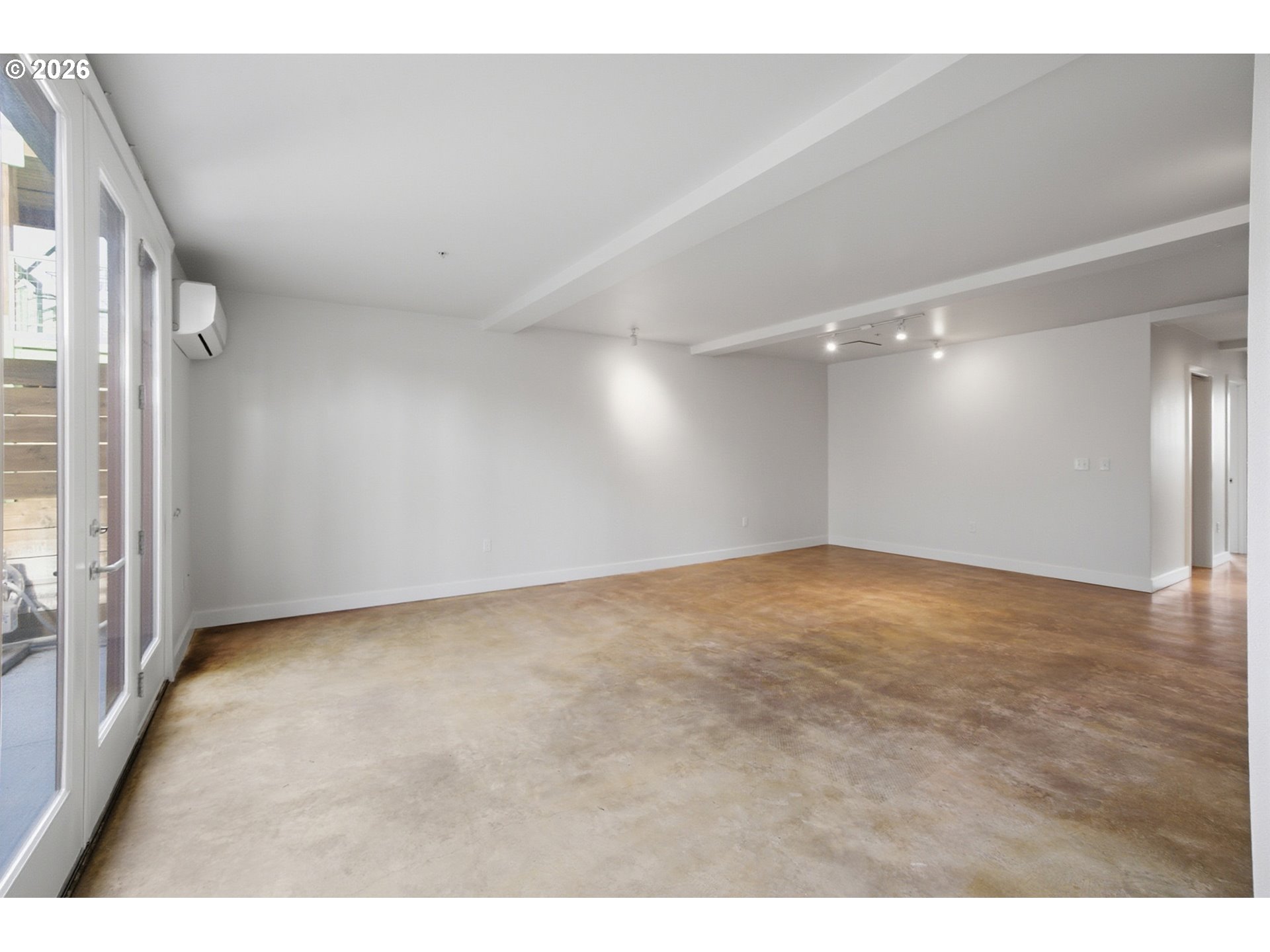 325 Northeast Graham Street, Unit 6 Portland, OR 97212 - Photo 7 of 30