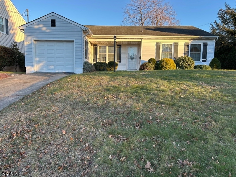 71 Dukes Road Rahway, NJ 07065 - Photo 1 of 18