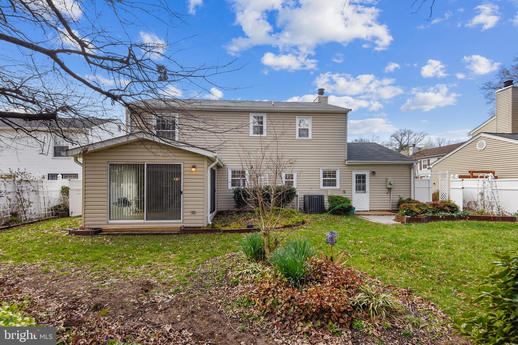 6807 Ben Franklin Road Springfield, VA 22150 - Photo 42 of 52 rear view