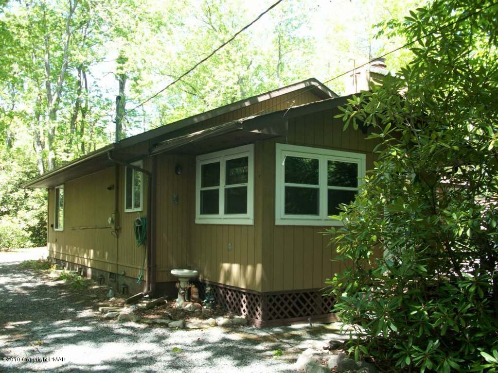 124 Algonquin Road Jim Thorpe, PA 18229 - Photo 1 of 12 Front of home
