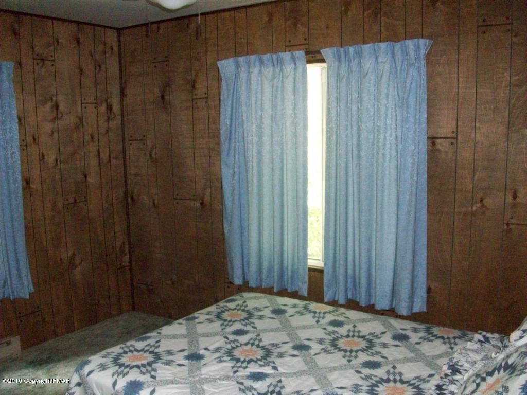 124 Algonquin Road Jim Thorpe, PA 18229 - Photo 5 of 12 Bedroom