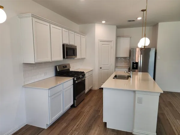 $2,500 | 3005 Sovereignty Drive, Denton, TX 76207