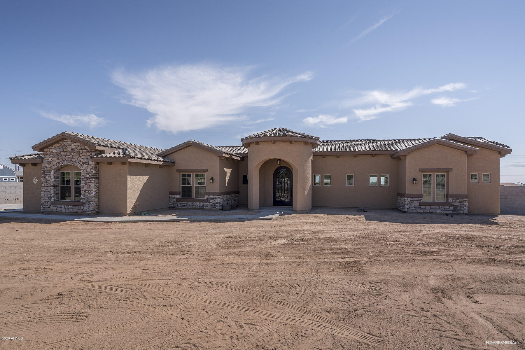 9833 East Brown Road Mesa, AZ 85207 - Photo 1 of 35 HRM5807_web
