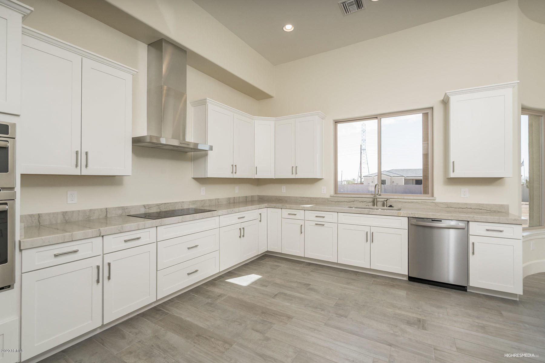 9833 East Brown Road Mesa, AZ 85207 - Photo 21 of 35 HRM5780_web