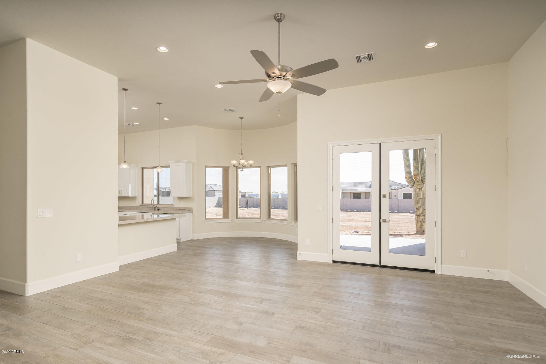 9833 East Brown Road Mesa, AZ 85207 - Photo 25 of 35 HRM5786_web