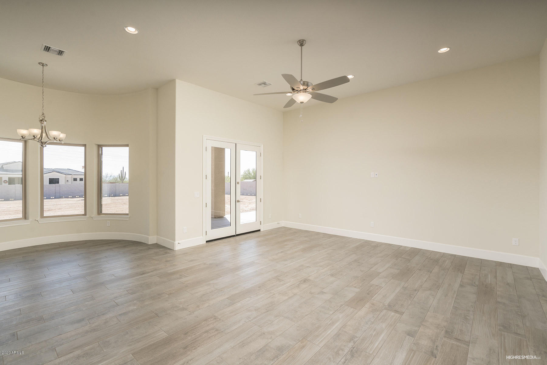 9833 East Brown Road Mesa, AZ 85207 - Photo 28 of 35 HRM5792_web