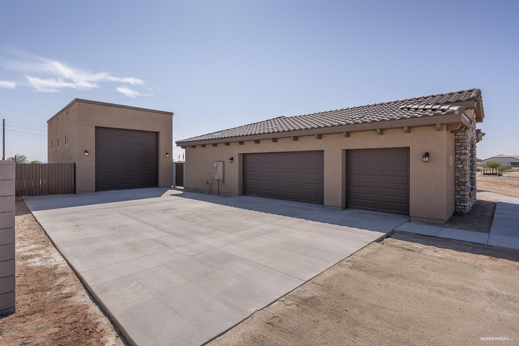 9833 East Brown Road Mesa, AZ 85207 - Photo 3 of 35 HRM5806_web