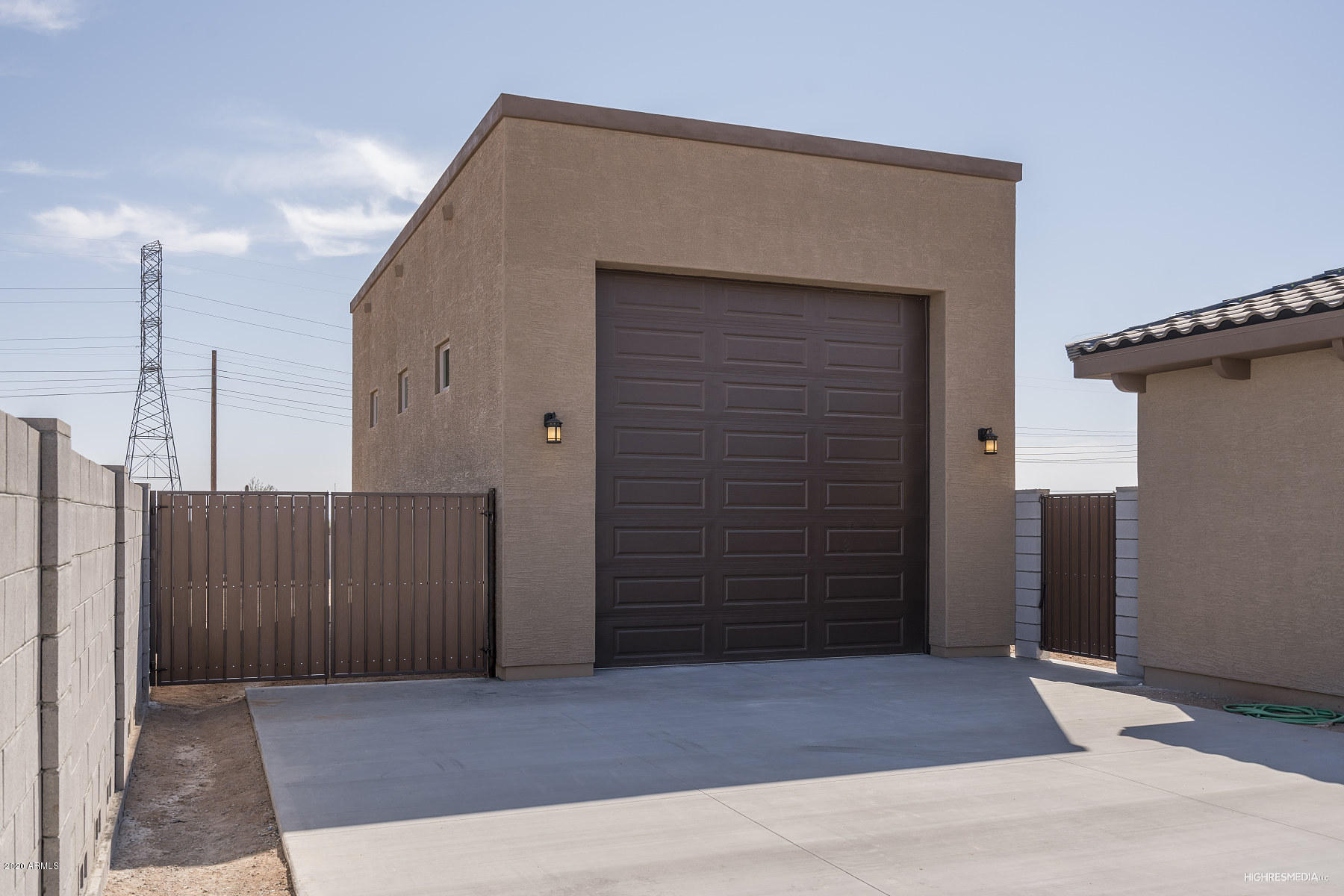 9833 East Brown Road Mesa, AZ 85207 - Photo 4 of 35 HRM5805_web